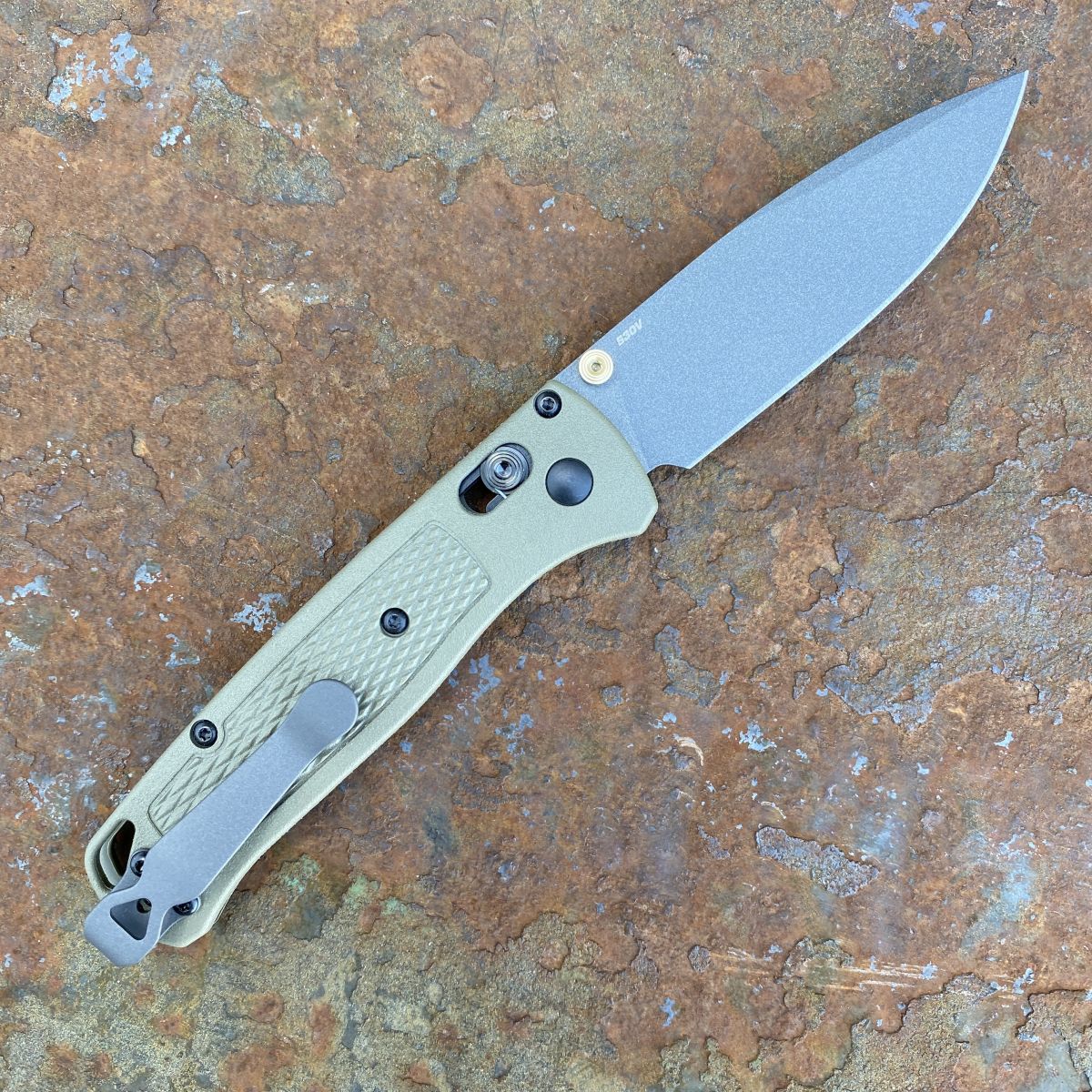  Benchmade - Bugout 535 EDC Knife with Ranger Green