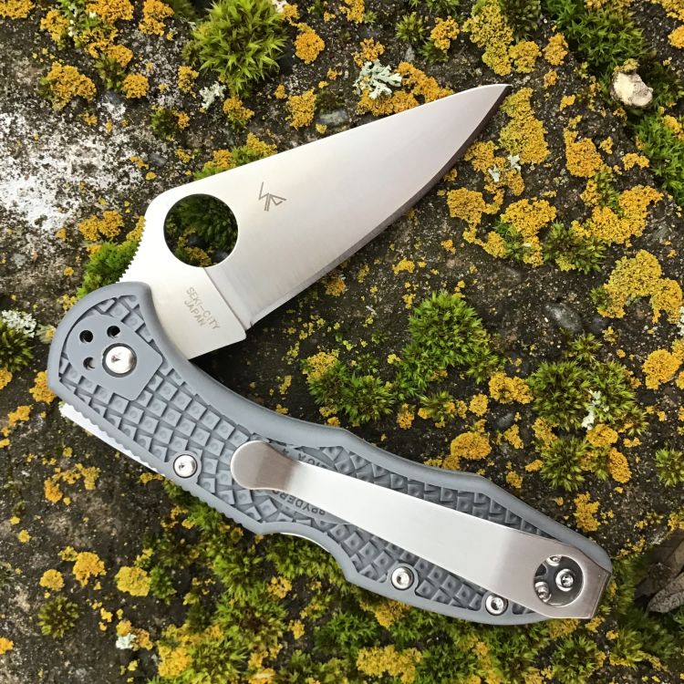 Spyderco Delica 4 Gray FRN VG-10 Blade Deep Carry Titanium Clip