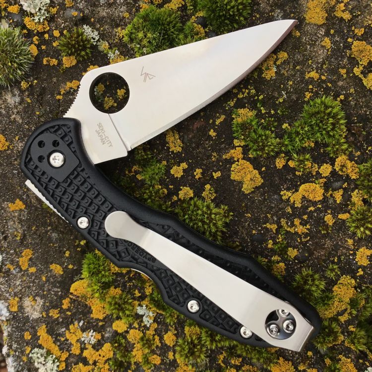 Spyderco Delica 4 Black FRN VG-10 Blade Deep Carry Titanium Clip