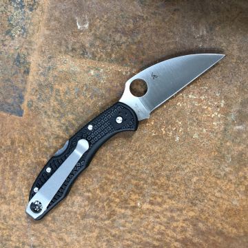 Spyderco Delica 4 Black FRN Wharnecliffe VG-10 Deep Carry Titanium Clip