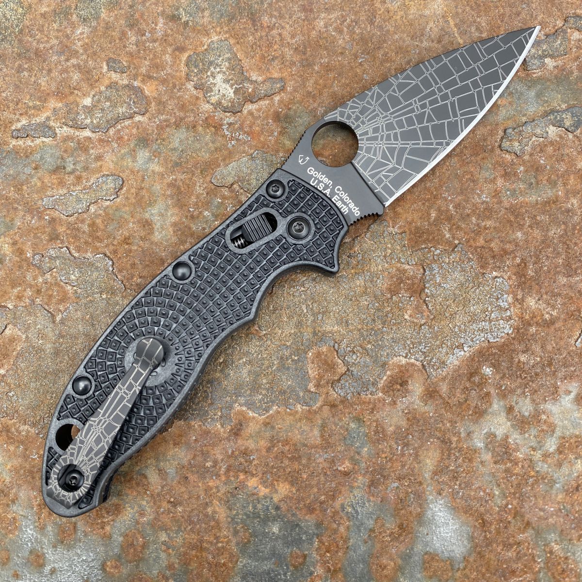 https://www.lynchnw.com/mm5/graphics/00000001/1/SpydercoManix2LWCTSBD1FullSpydieWebKnifeandClip_1200x1200.jpg