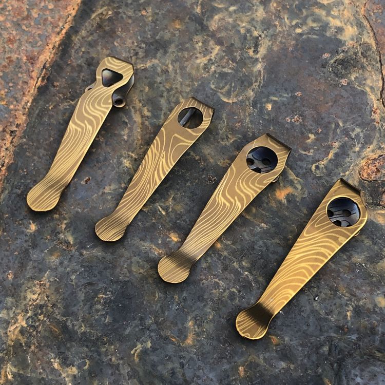 Fauxmascus Bronze Clips